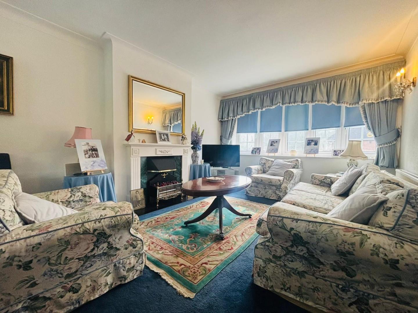 Reddings Close, Mill Hill, NW7, London